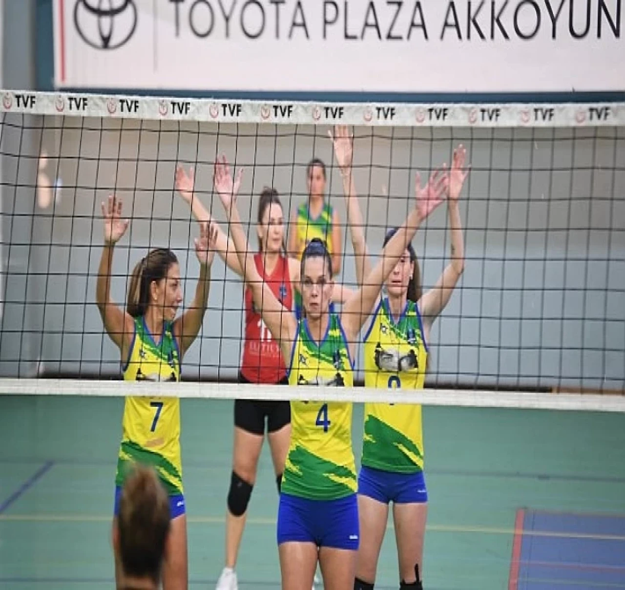 Türkiye Veteran Voleybol Turnuvası başladı