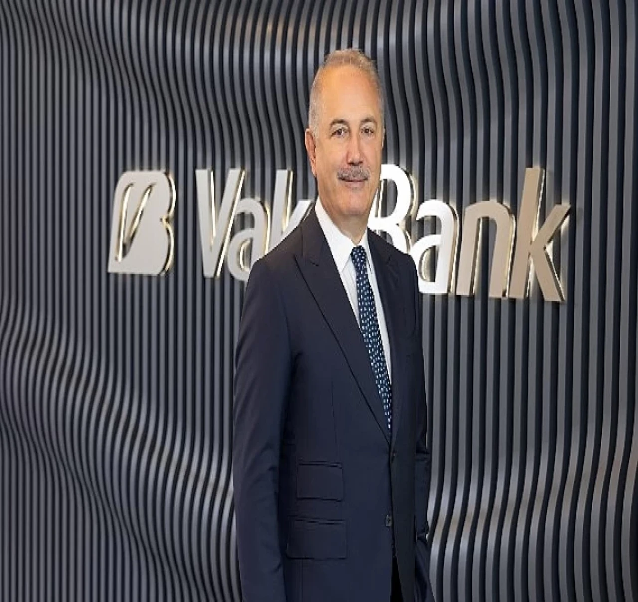 VakıfBank’ın Aktif Büyüklüğü 3,6 Trilyon TL’ye Ulaşarak 100 Milyar Dolar Seviyesini Aştı