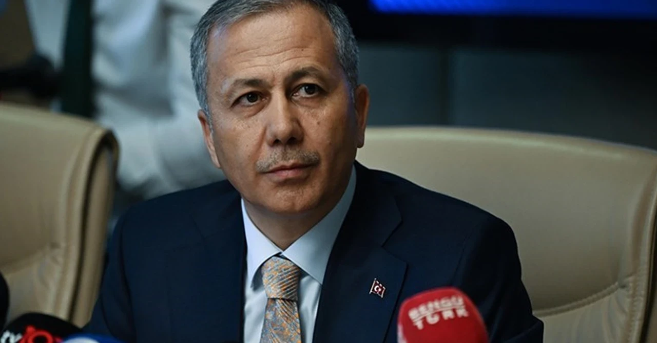 Ali Yerlikaya: 4 milyon 171 bin kayıtlı yabancının 2 milyon 935 bini Suriyeli