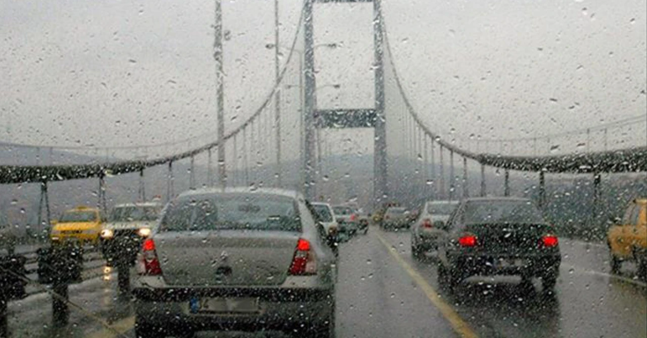 İstanbul'da trafik durma noktasına geldi