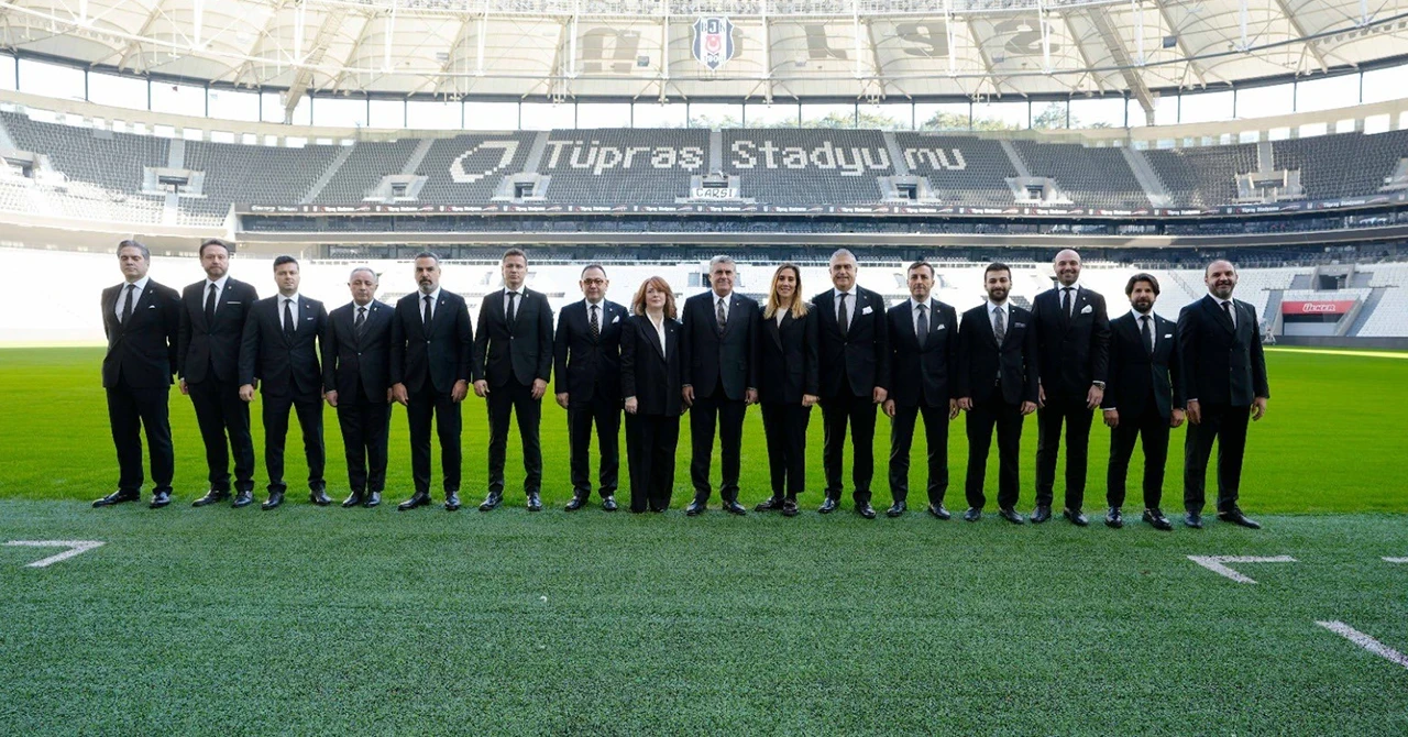 Beşiktaş Kulübü'nün yeni yönetimi ilk adımını attı!