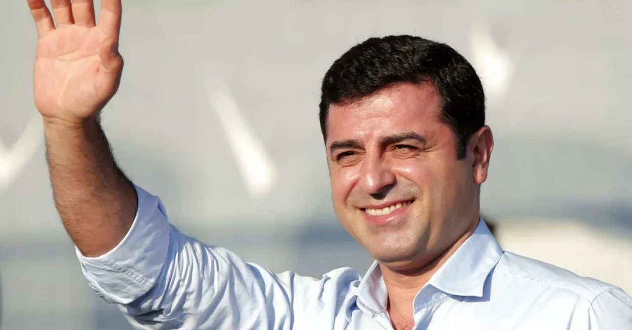 DEM Parti heyeti ile Selahattin Demirtaş'ın görüşmesi başladı