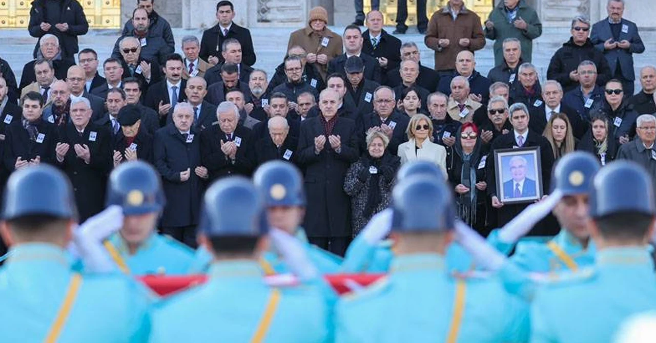 Eski Başbakan Yardımcısı Nahit Menteşe için TBMM'de cenaze töreni düzenlendi