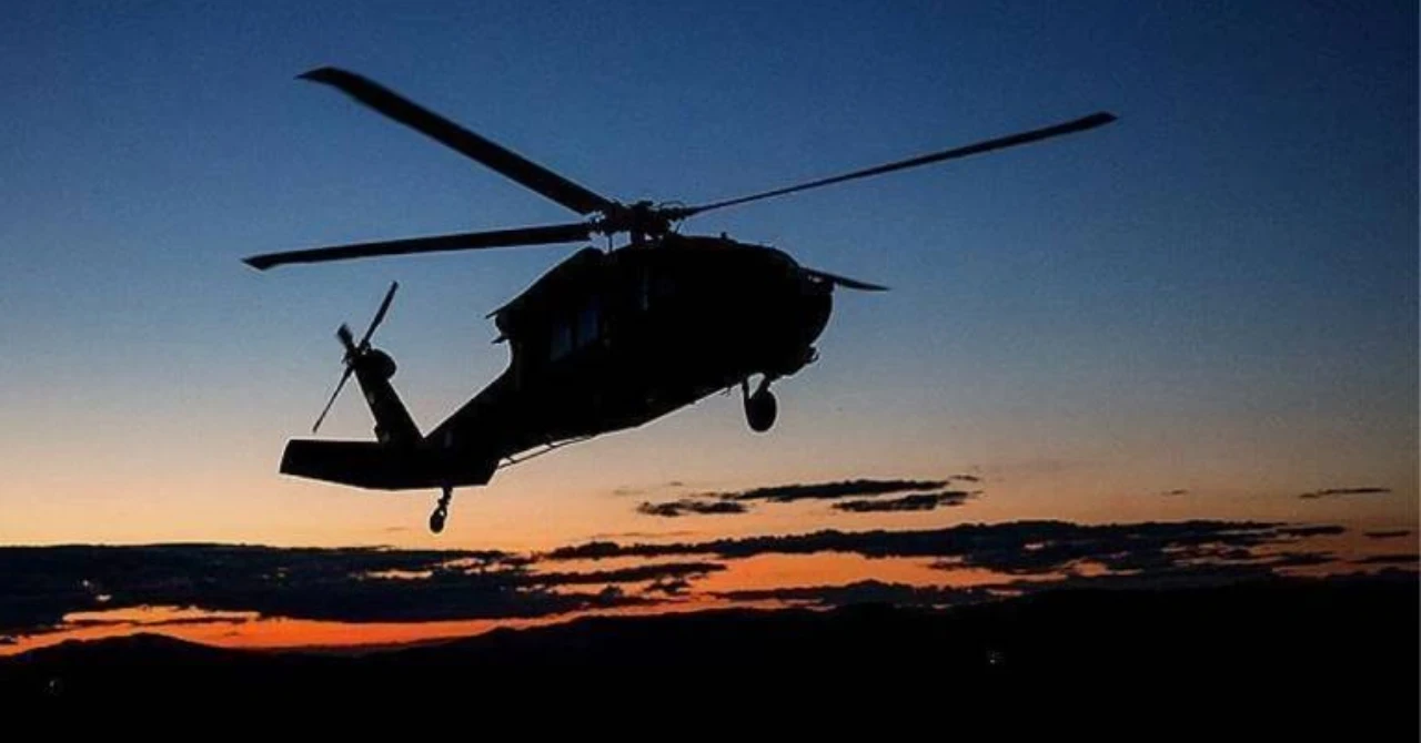 Hindistan'da sahil güvenlik helikopteri düştü: 3 kişi hayatını kaybetti