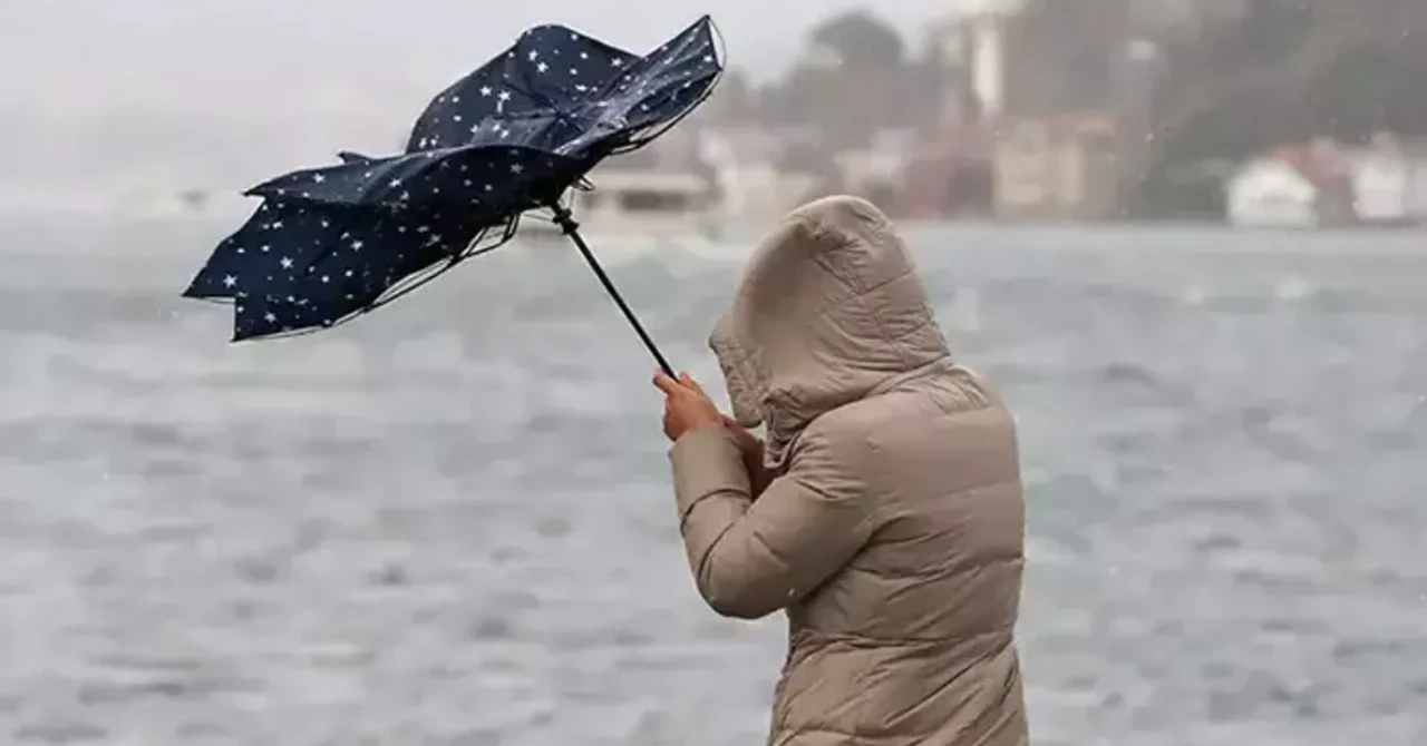 İstanbul Valiliği, Marmara Denizi için fırtına uyarısında bulundu