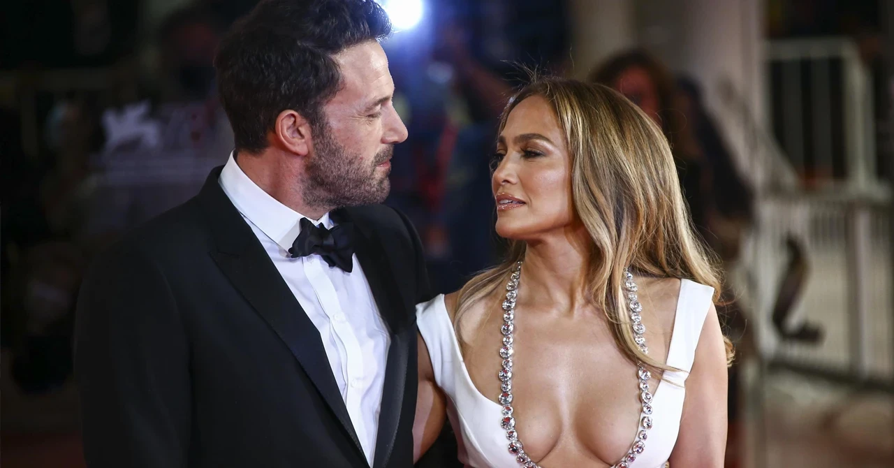 Jennifer Lopez ve Ben Affleck, iki yıllık evliliklerini resmen sonlandırdı