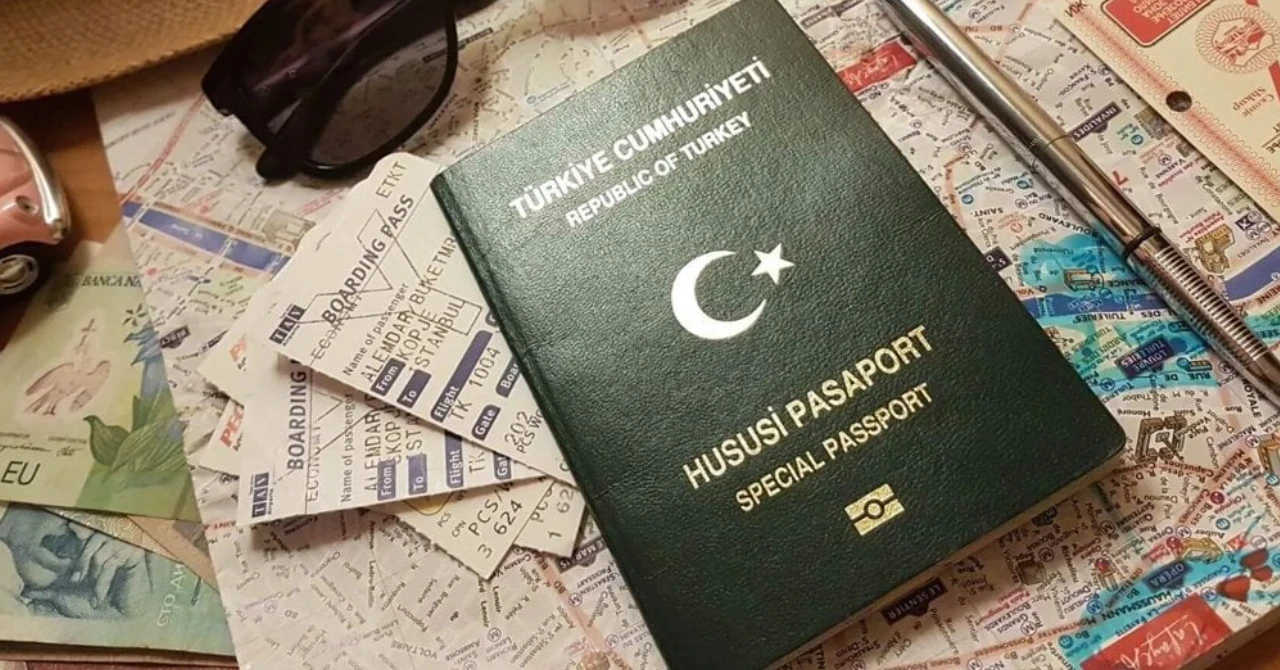 Yeşil ve gri pasaportta sistem değişiyor: Avrupa'ya gidiş nasıl olacak?