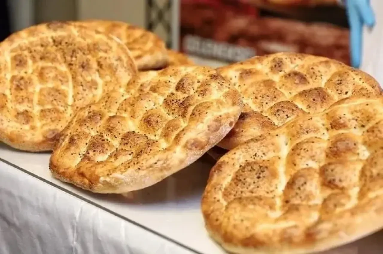 2025 Ramazan Pidesi fiyatları belli oldu mu? 2025 Ramazan Pidesi fiyatı ne kadar? İstanbul, Ankara, İzmir pide fiyatları... 1