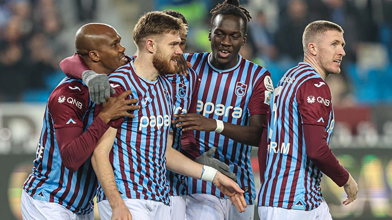 Trabzonspor, Sivasspor'u 4-0 yendi