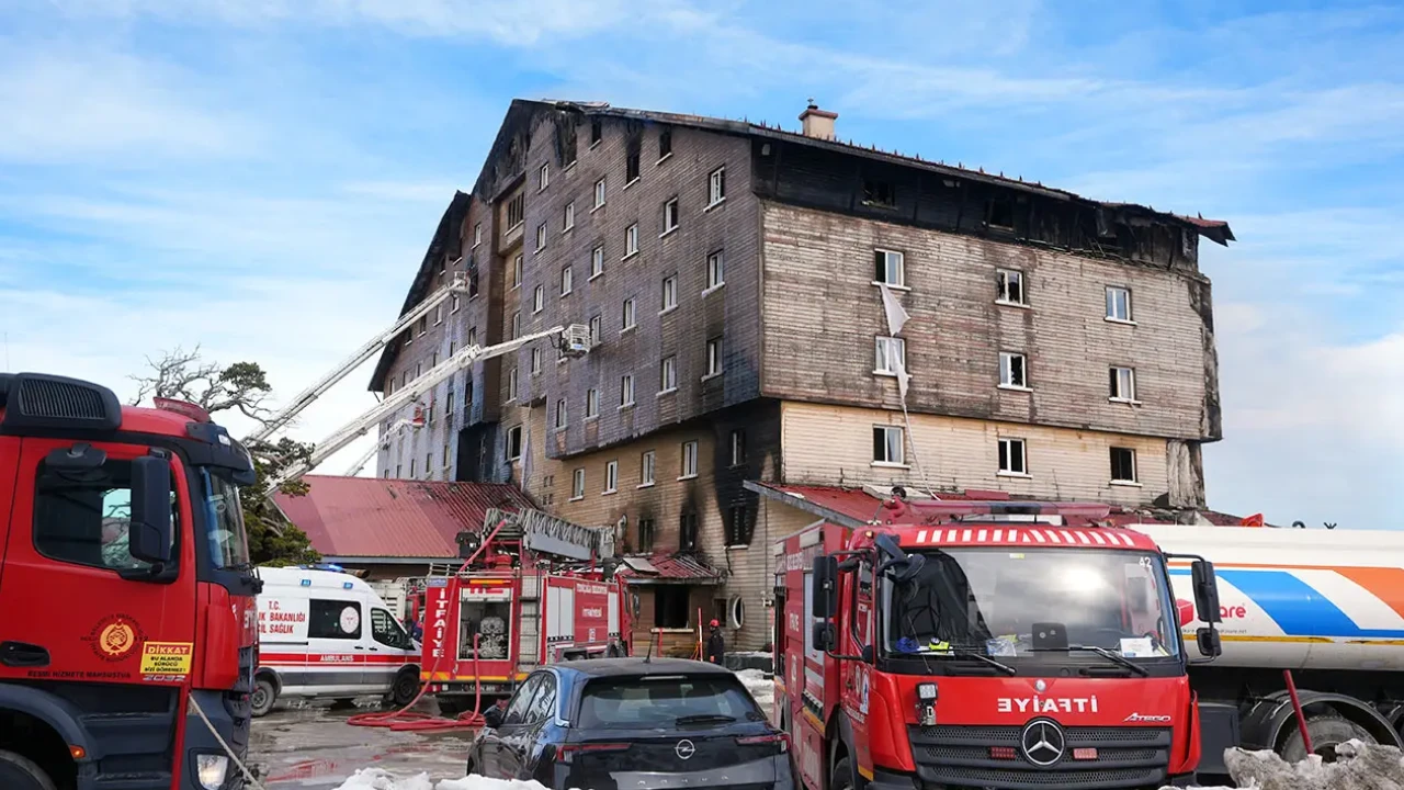 Yangın faciasında hayatını kaybedenlere hakaret eden 3 kişi daha yakalandı