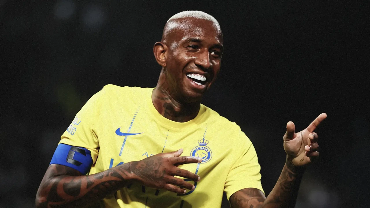 Fenerbahçe'nin yeni transferi Talisca uçağından fotoğraf paylaştı