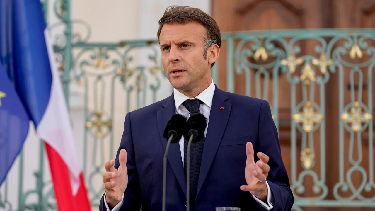 Fransız lider Macron: “Barış, Ukrayna’nın teslim olması anlamına gelmez”