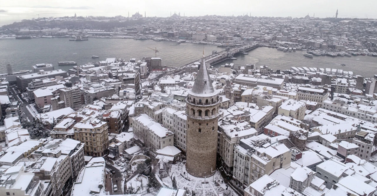 İstanbul’da kar yağışı nedeniyle eğitime ara verildi