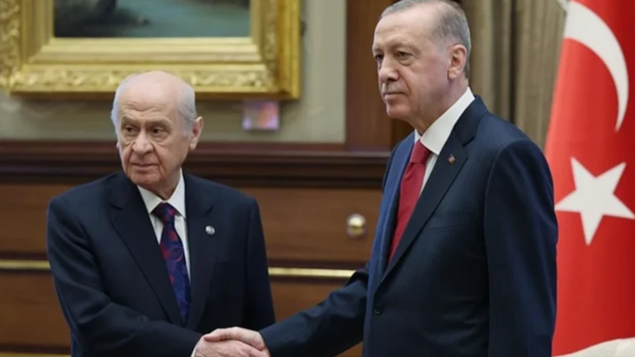 Bahçeli'den Erdoğan'a tebrik telefonu