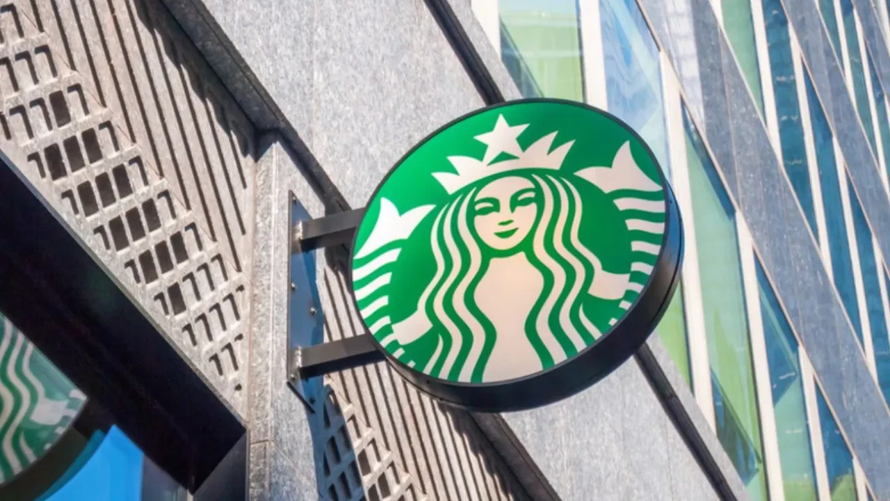 Üzerine sıcak kahve dökülen kurye, Starbucks'tan 50 milyon dolar tazminat alacak