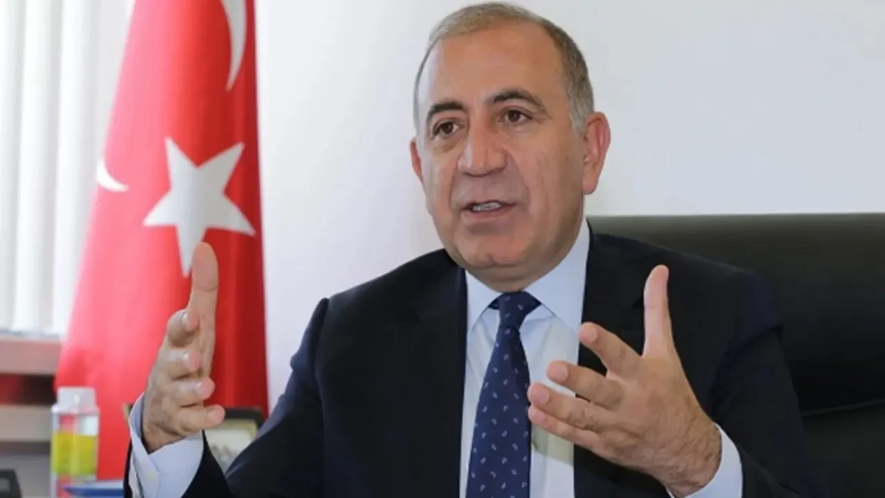 Gürsel Tekin, yeni parti kuracağını açıkladı