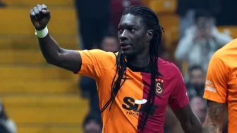 Beşiktaş maçı öncesi Bafetimbi Gomis'ten Galatasaray paylaşımı