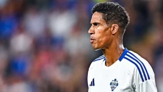 Raphael Varane futbolu bıraktı