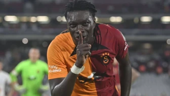 Bafetimbi Gomis futbolu bıraktı