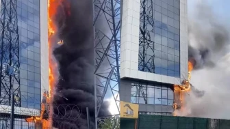 Bahçelievler'de özel bir okulda yangın: Öğrenciler tahliye edildi