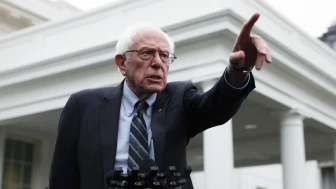 Bernie Sanders'tan Demokrat Parti'ye 'değişim mesajı' veren mektup