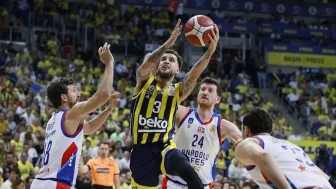 Fenerbahçe Beko, Anadolu Efes'i farklı mağlup etti