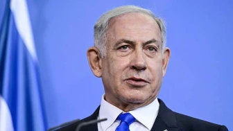 Netanyahu'nun evine işaret fişeği atıldı