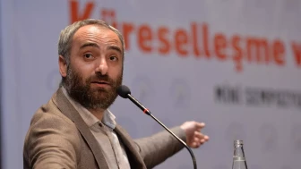 İsmail Saymaz'dan Özgür Özel'e sert eleştiri: "Esad’la diyalog ciddiyetsizliktir"