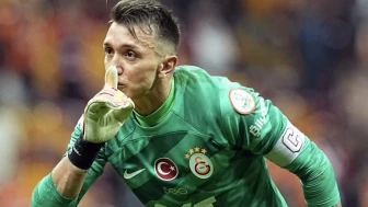 Muslera ile yollarını ayırmaya hazırlanan Galatasaray'ın gündeminde o isim var