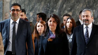 Pervin Buldan, Bahçeli'nin çağrısıyla başlayan süreç için "Eski süreçlere kıyasla çok daha umutluyuz" dedi