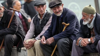 Türkiye'deki emeklilerin zorlu yaşam koşulları