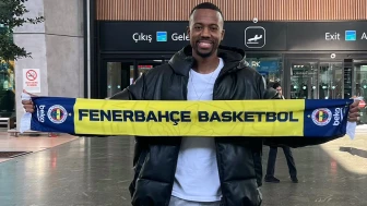 Fenerbahçe Beko'nun yeni transferi Errick McCollum İstanbul’a geldi!