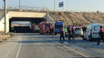 Denizli’de midibüs devrildi: 4 ölü, 19 yaralı