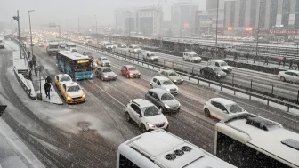 İstanbul'a kar geliyor: Güvenlik için küçük ama hayati önlemleri uzmanı anlattı!