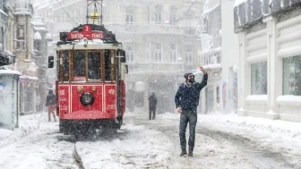 Türkiye’yi etkileyen soğuk hava dalgası: Yoğun kar yağışı ve fırtına bekleniyor