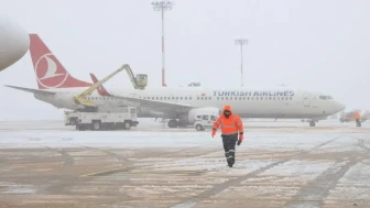 İstanbul’da kar yağışı nedeniyle uçuş iptalleri ve kapasite azaltımı