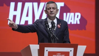 Özgür Özel: Tayyip Beyin indiği istasyonda 15 Temmuz darbecileri vardır