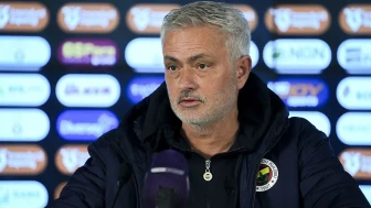 Jose Mourinho: Normal şartlarda ligde açık ara lider olmamız ve şampiyonluk yarışının bitmiş olması gerekiyordu