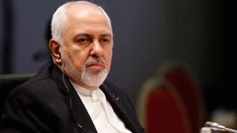 İran’da Cumhurbaşkanı Yardımıcısı Cevad Zarif istifa etti