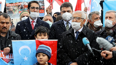 Çin'e büyükelçilik önünde protesto