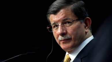 Davutoğlu: "Erdoğan, Bahçeli ile birlikte Türkiye'yi ekonomik iflasa sürüklemiştir"