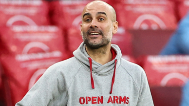 Guardiola'nın her maç giydiği kapüşonlunun sırrı ne?