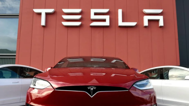 Yüzlerce Tesla çalışanı koronavirüse yakalandı