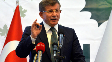 Davutoğlu'ndan istifa çağrısı