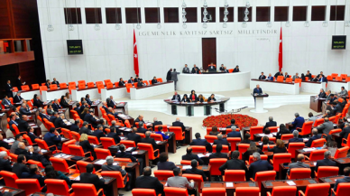 Koronavirüse yakalanan AKP'liler ve CHP'liler