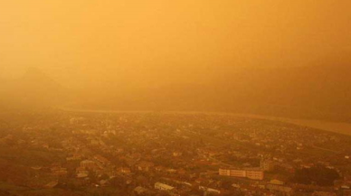 Meteoroloji toz taşınımı uyarısını 24 kente çıkardı: Çamur yağabilir