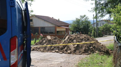 Öğretmenler koronavirüse yakalanınca köy karantinaya alındı