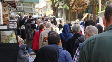 Pahalılığa tam kapanma etkisi... Yüzlerce metrelik ucuz et kuyruğu