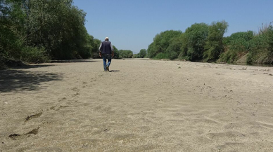 Büyük Menderes Nehri kurudu