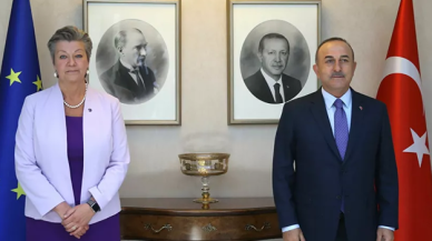 Çavuşoğlu, AB İçişleri Komiseri ile görüştü